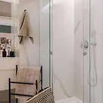 アパート Sama - 2 Bedrooms And Parking In Arroios リスボン