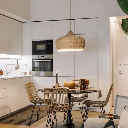 Sama - 2 Bedrooms And Parking In Arroios Daire *