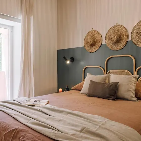 Sama - 2 Bedrooms And Parking In Arroios Daire *